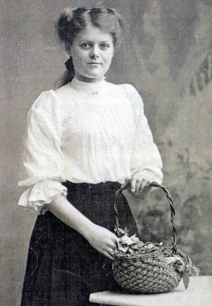 Grannie Tucker Age 19